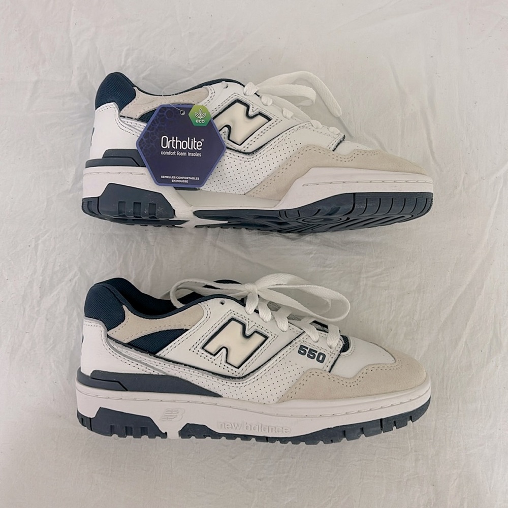 NWT New Balance 550 white vintage indigo sneakers